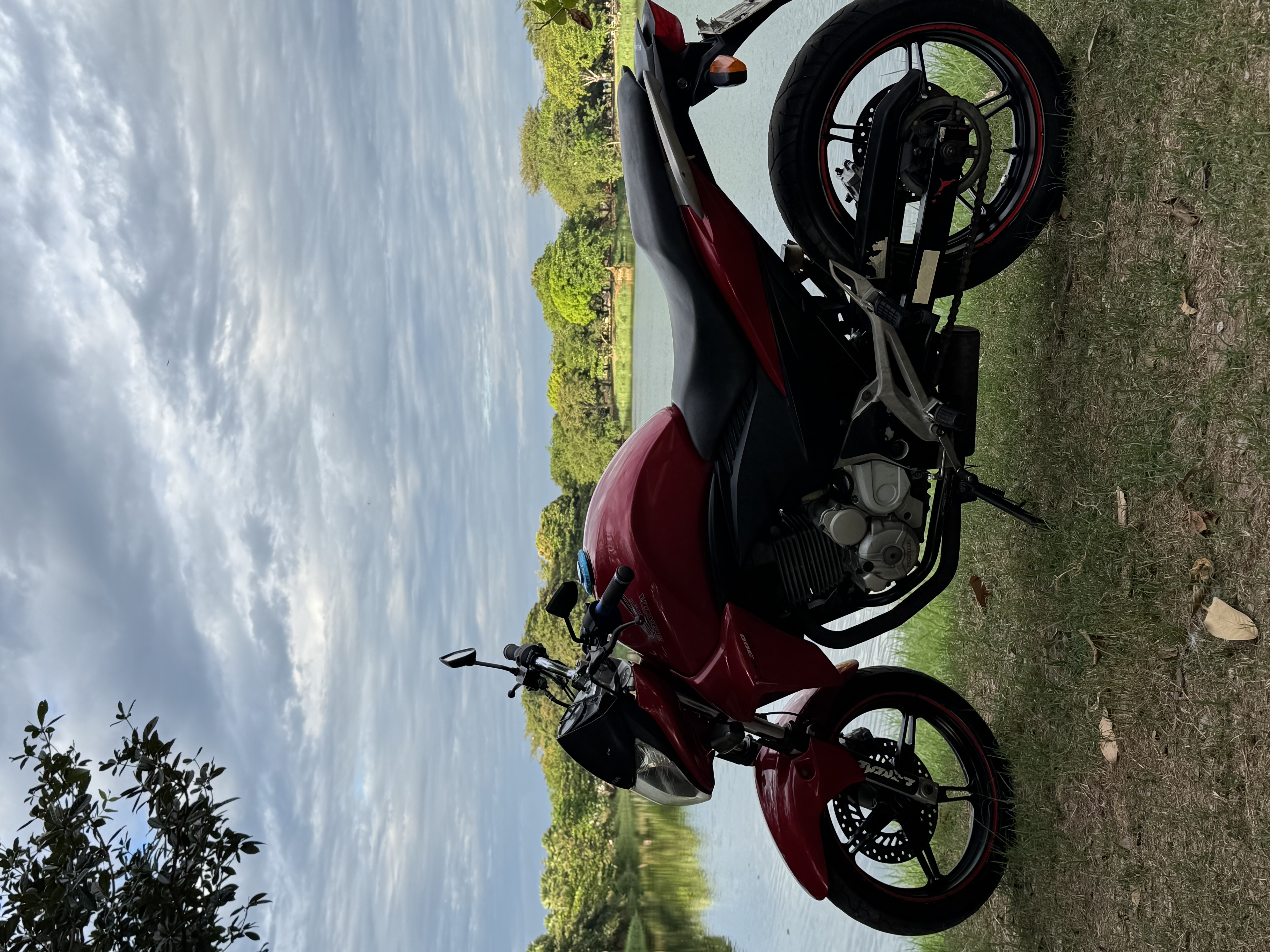 🏍️ CB 300 🏍️